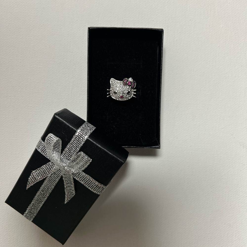 925 Silver and CZ Ring. Hello Kitty style design.